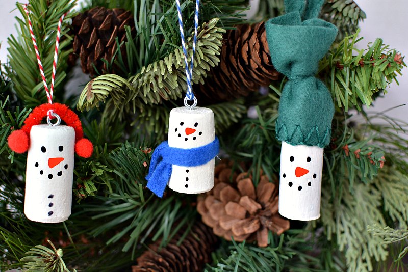 DIY Snowman Ornaments | 6 Wine Crafts Full of Holiday Cheer