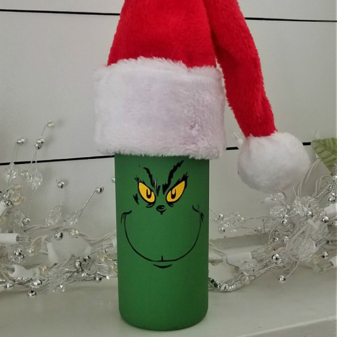 DIY Grinch Wine Bottle | 6 Wine Crafts Full of Holiday Cheer