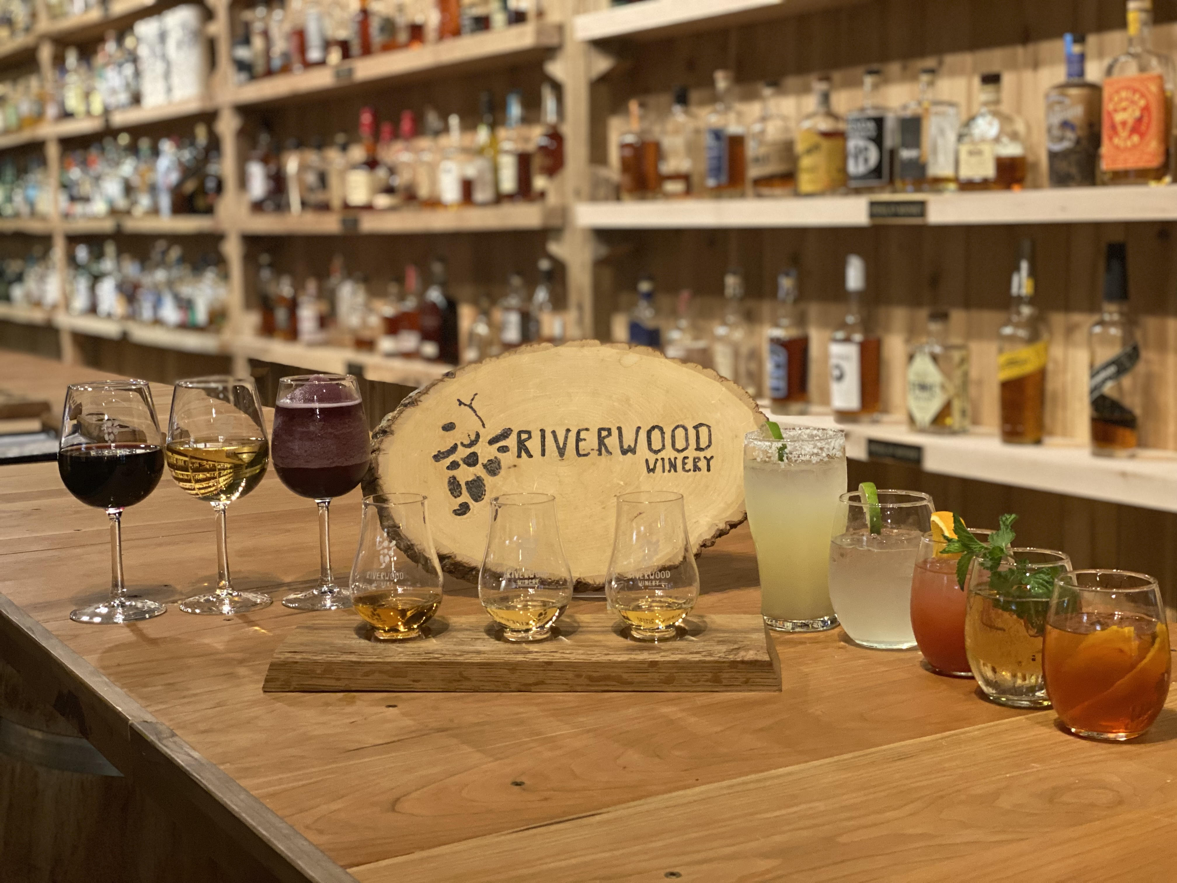 Riverwood Winery Flights and Wine Slushies