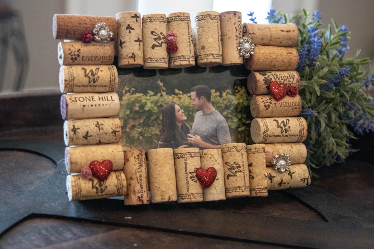 DIY: Wine Bottle Picture Frame – The Small Things.