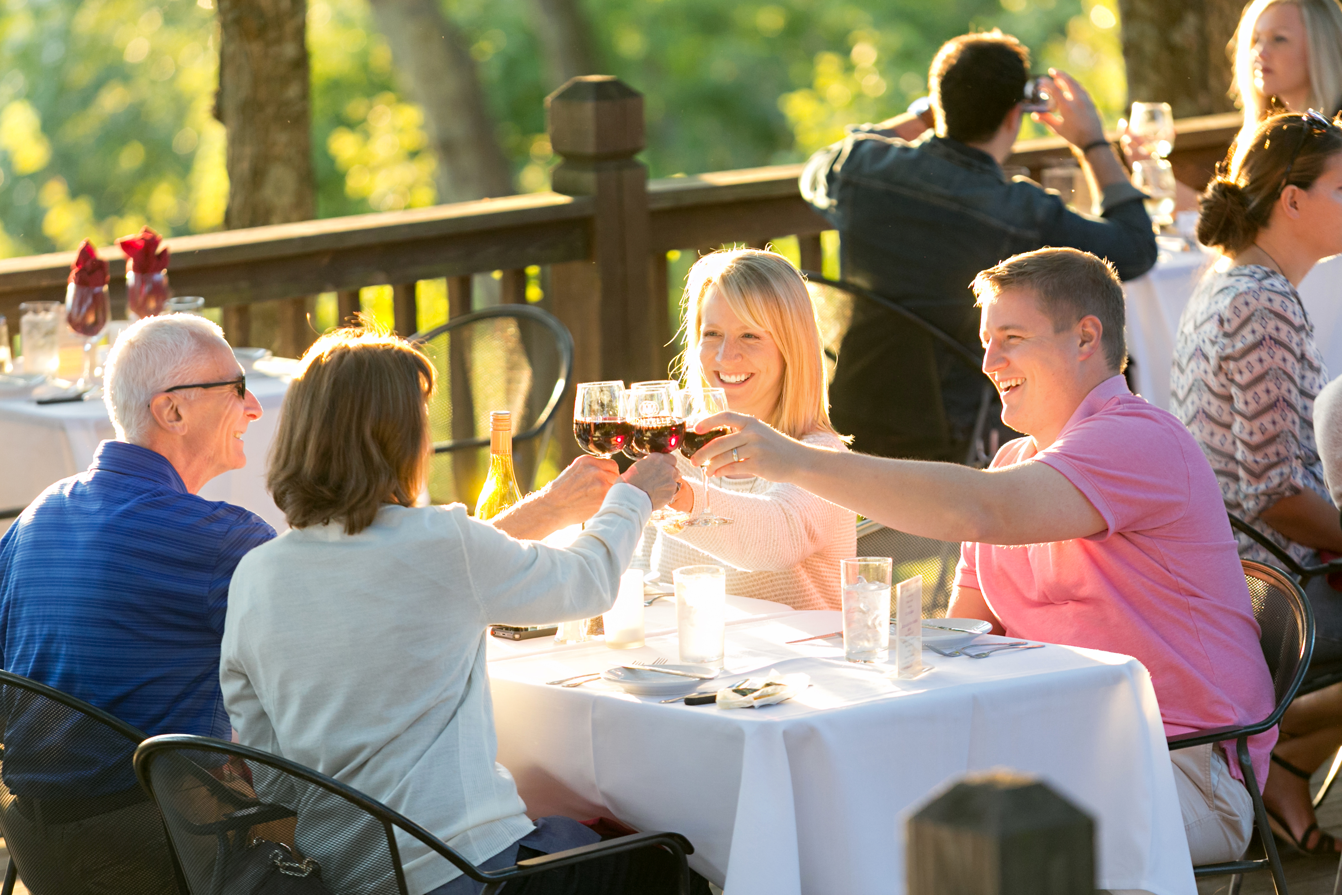 The Ultimate Father's Day Gift - Experiences in Missouri Wine Country