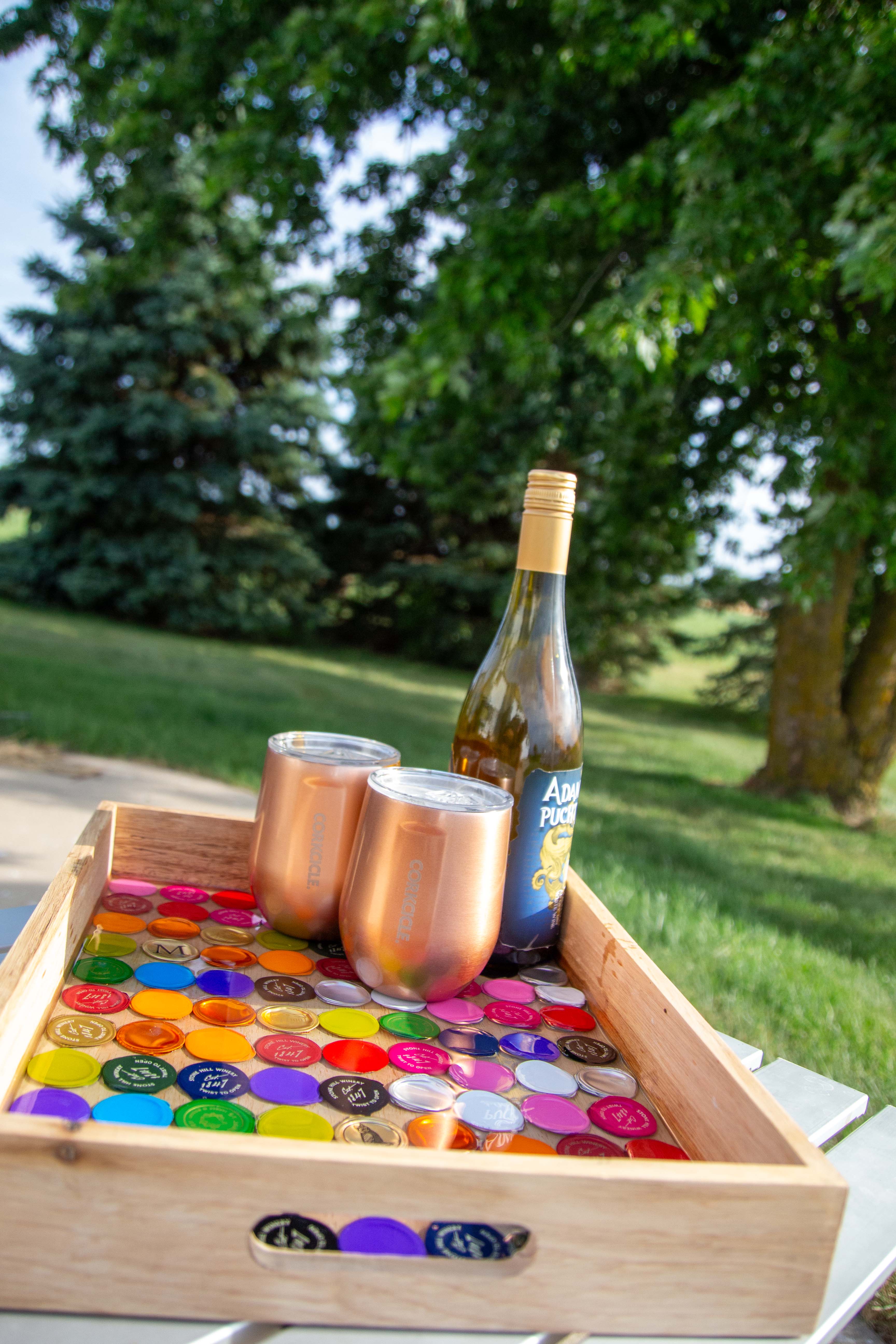 Bottlecap tray with wine bottle